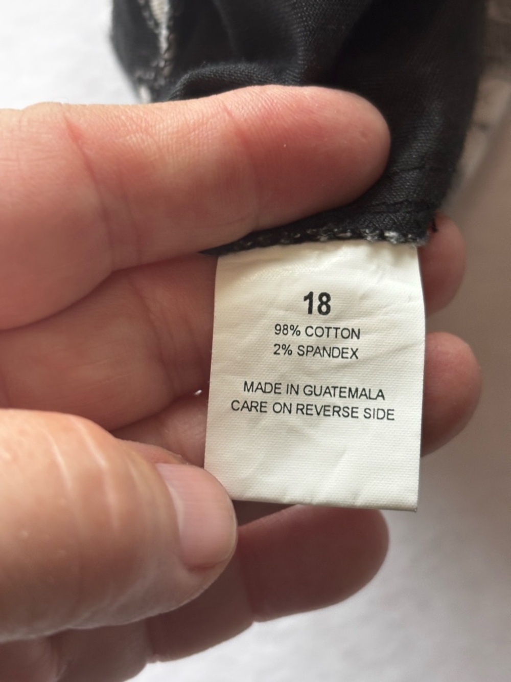 Briggs New York Floral Capri Pants Size 18 Black White Stretch - Picture 8 of 9